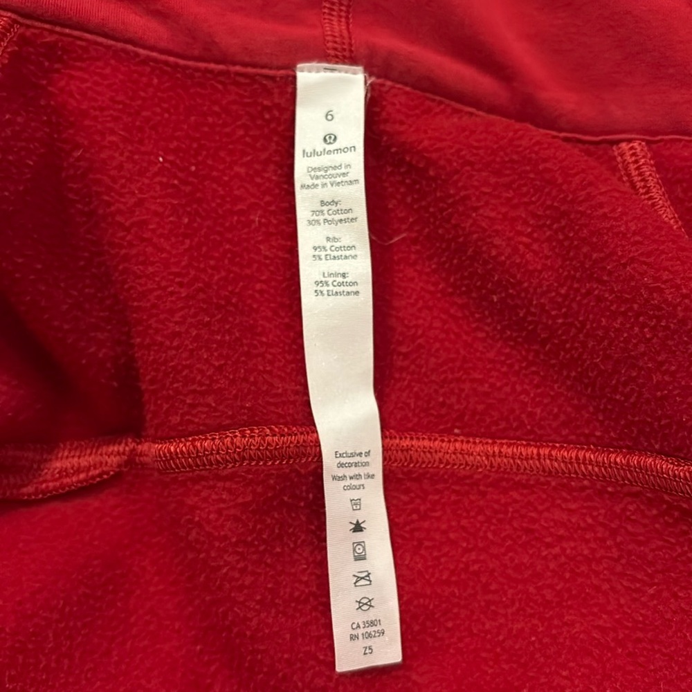lululemon athletica Red Full‑Zip Hooded Utility Jacket

Flash Sale🎉🎉🎉 - Picture 9 of 11